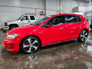 Volkswagen Golf 2L 4 2016