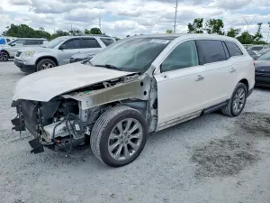 Lincoln MKT 3.5L 6 2013