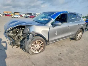 Porsche Cayenne 3.6L 6 2016