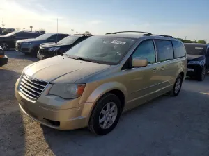 Chrysler Town & Country 4.0L 6 2010