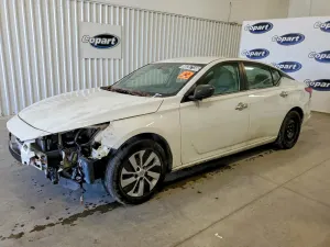 Nissan Altima 2.5L 4 2020