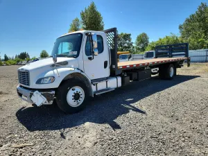 Freightliner Business Class M2 6.7L 6 2017