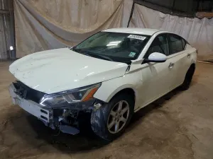 Nissan Altima 2.5L 4 2019