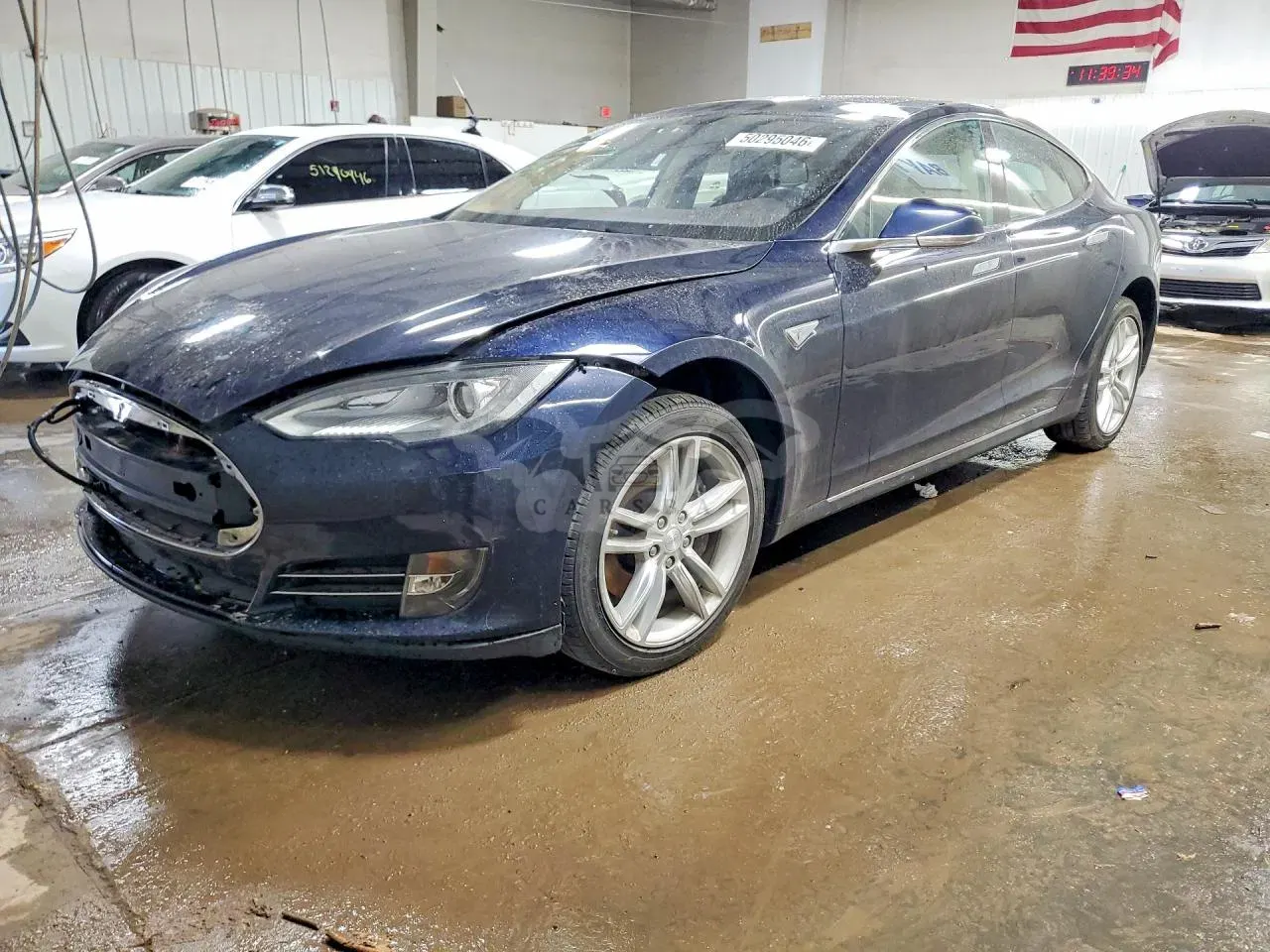 Tesla Model S 2013