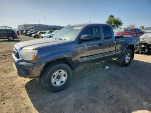 Toyota Tacoma 2.7L 4 2013