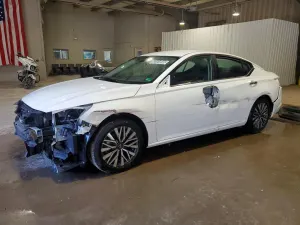 Nissan Altima 2.5L 4 2025