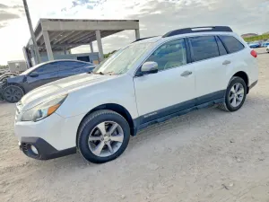 Subaru Outback 2.5L 4 2013