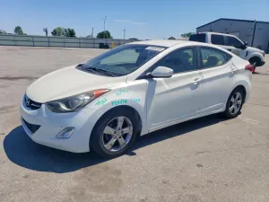 Hyundai Elantra 1.8L 4 2013