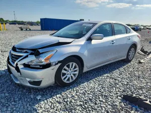 Nissan Altima 2.5L 4 2015