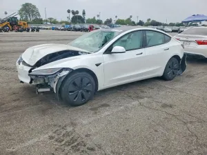 Tesla Model 3 2025