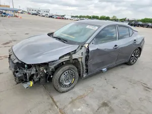 Nissan Sentra 2.0L 4 2025