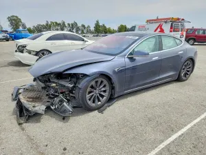 Tesla Model S 2018