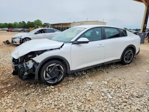 Kia K4 2.0L 4 2025