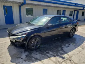 Hyundai Elantra 2.0L 4 2023