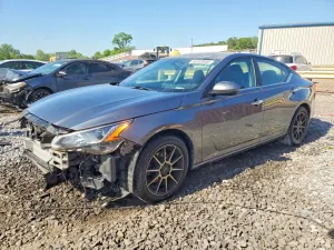 Nissan Altima 2.5L 4 2019