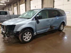 Chrysler Town & Country 3.8L 6 2010