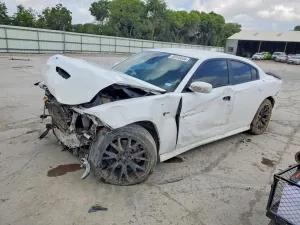 Dodge Charger 5.7L 8 2017