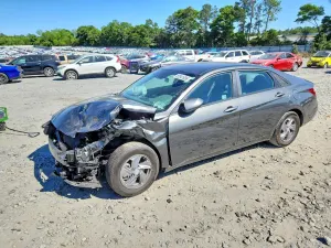 Hyundai Elantra 2.0L 4 2024