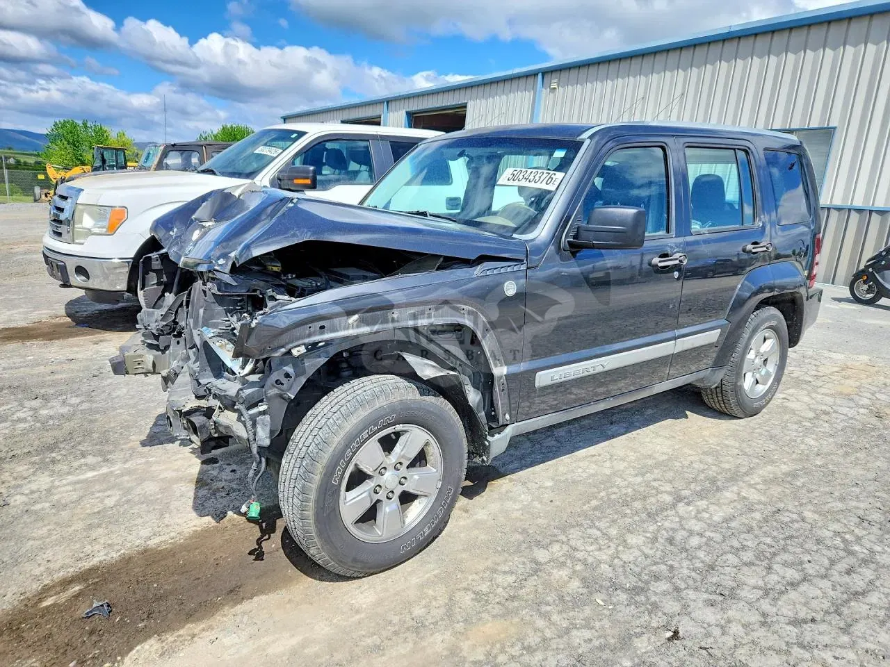 Jeep Liberty 3.7L 6 2011