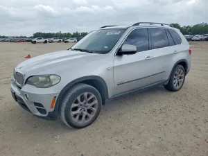 BMW X5 3.0L 6 2013