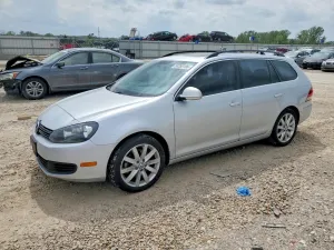 Volkswagen Jetta 2.0L 4 2013