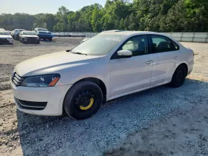 Volkswagen Passat 1.8L 4 2014