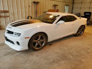 Chevrolet Camaro 6.2L 8 2013