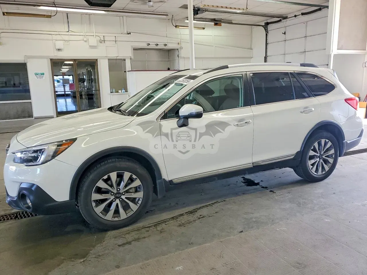 Subaru Outback 3.6L 6 2019