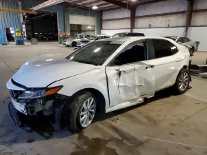 Toyota Camry 2.5L 4 2021