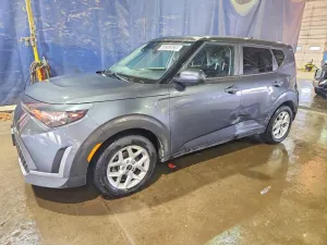 Kia Soul 2.0L 4 2023