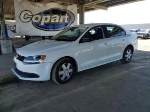 Volkswagen Jetta 2.0L 4 2014