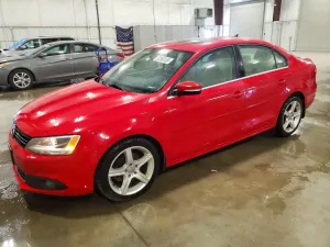 Volkswagen Jetta 2.0L 4 2013