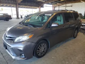 Toyota Sienna 3.5L 6 2018