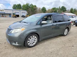 Toyota Sienna 3.5L 6 2012