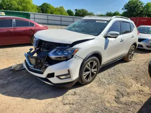 Nissan Rogue 2.5L 4 2017