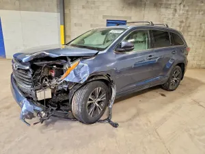 Toyota Highlander 3.5L 6 2016