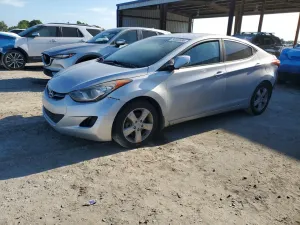 Hyundai Elantra 1.8L 4 2013
