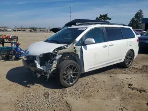 Toyota Sienna 3.5L 6 2014