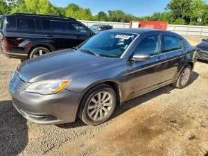 Chrysler 200 2.4L 4 2013