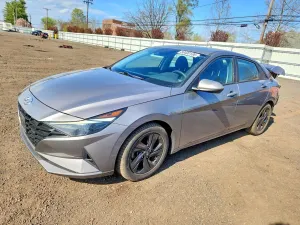 Hyundai Elantra 2.0L 4 2021