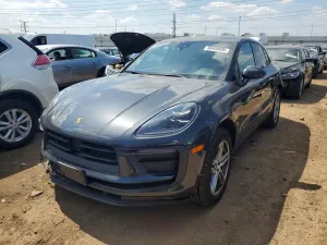 Porsche Macan 2.0L 4 2024