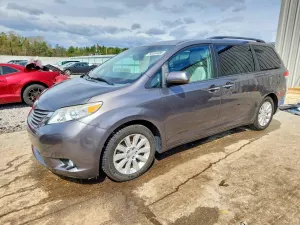 Toyota Sienna 3.5L 6 2013