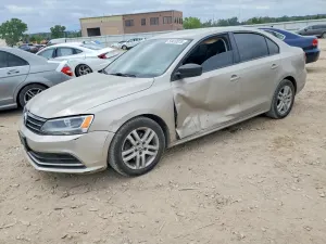 Volkswagen Jetta 1.4L 4 2016