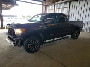 Toyota Tundra 5.7L 8 2017