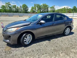 Mazda 3 2.0L 4 2012
