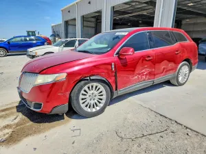 Lincoln MKT 3.7L 6 2011