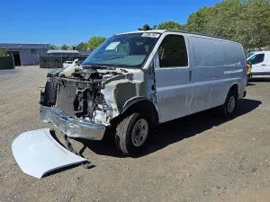 GMC Savana 4.3L 6 2024