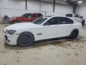 BMW 7 Series 4.4L 8 2015