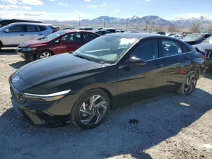 Hyundai Elantra LIMITED 2.0L 4 2025