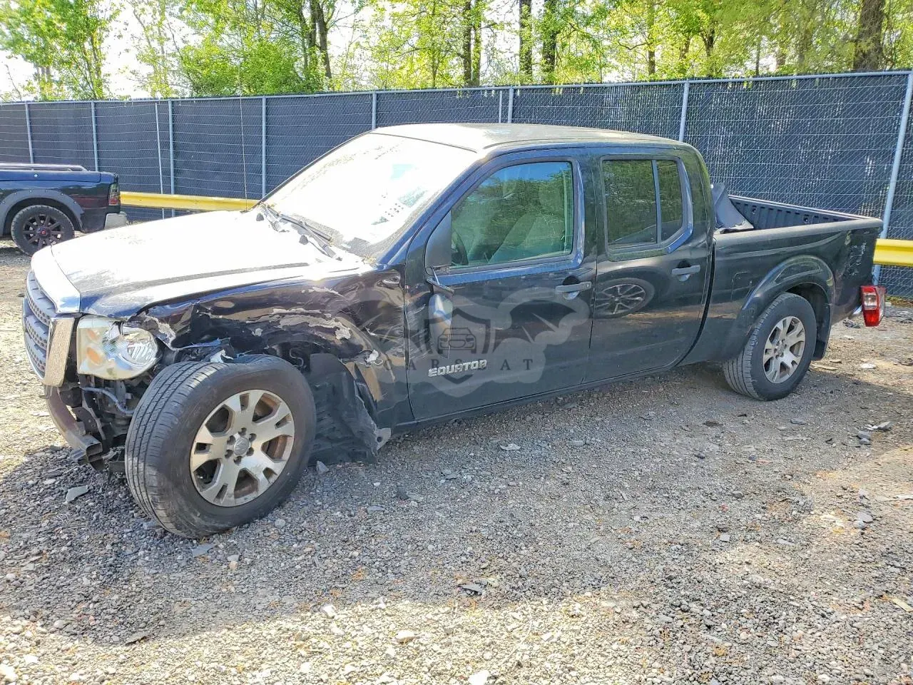 Suzuki Equator 4.0L 6 2012